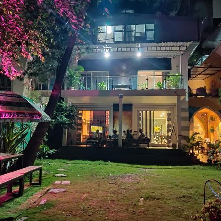Urban Nomads Pune Riverside Colive Cowork Ostello Esterno foto