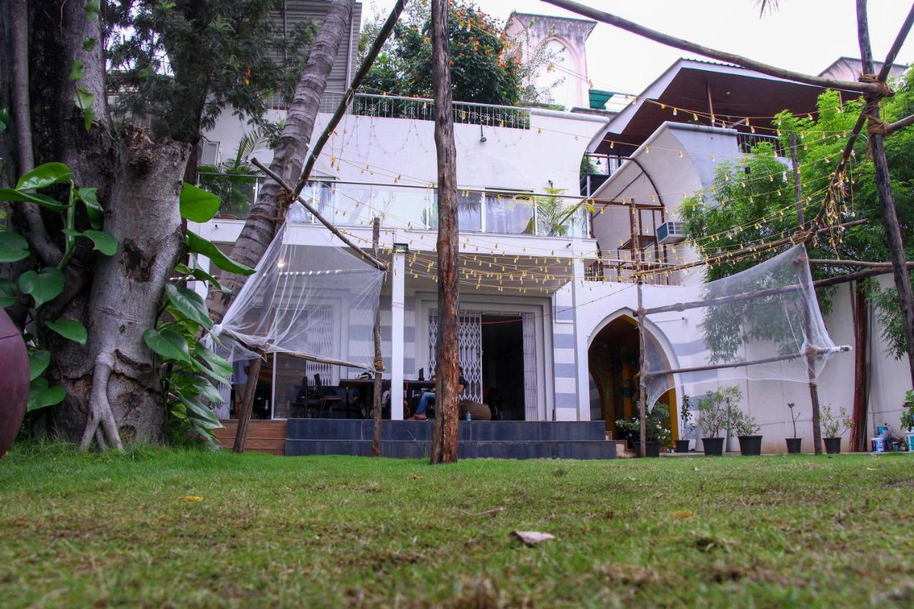 Urban Nomads Pune Riverside Colive Cowork Ostello Esterno foto
