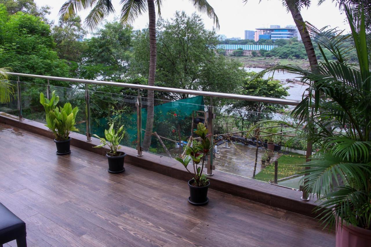 Urban Nomads Pune Riverside Colive Cowork Ostello Esterno foto