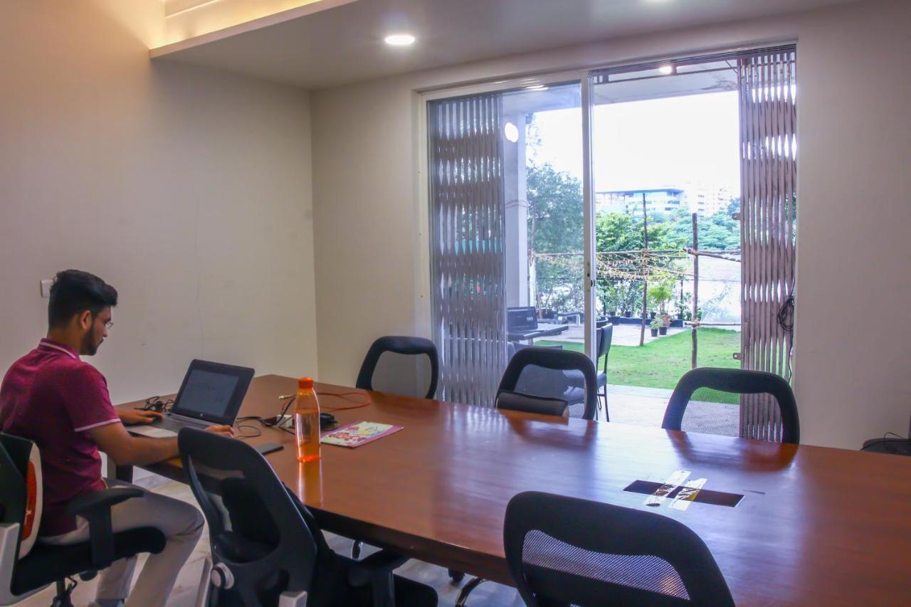 Urban Nomads Pune Riverside Colive Cowork Ostello Esterno foto