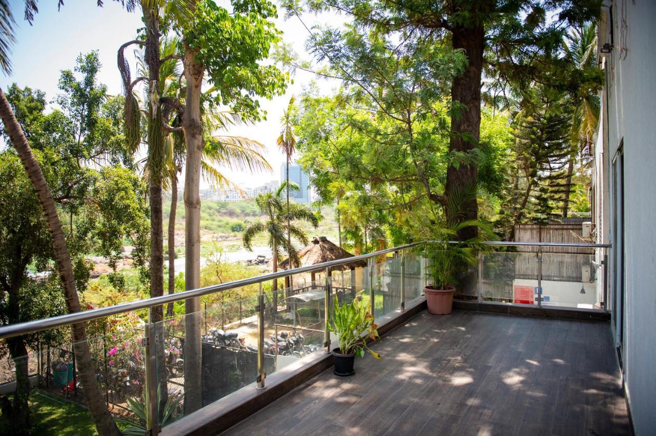 Urban Nomads Pune Riverside Colive Cowork Ostello Esterno foto