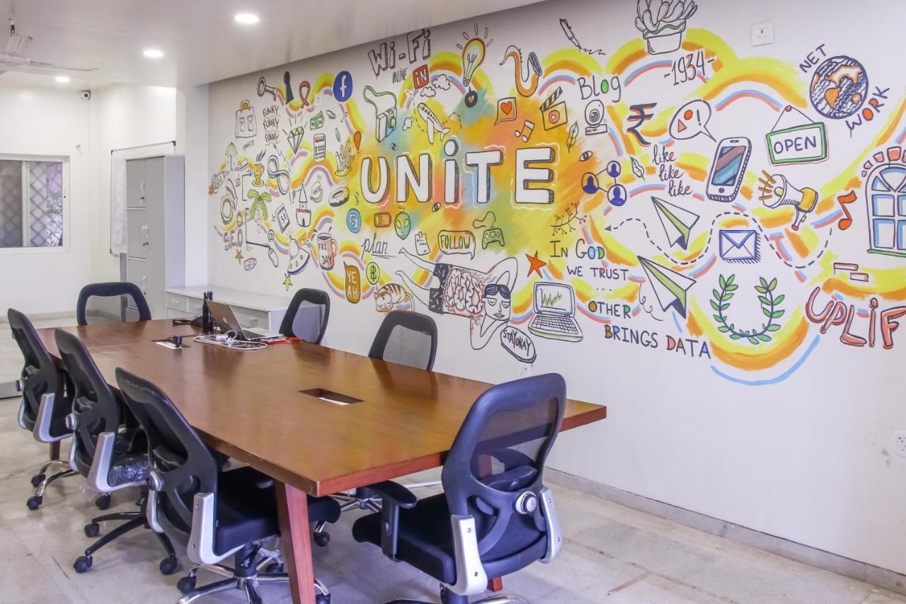 Urban Nomads Pune Riverside Colive Cowork Ostello Esterno foto
