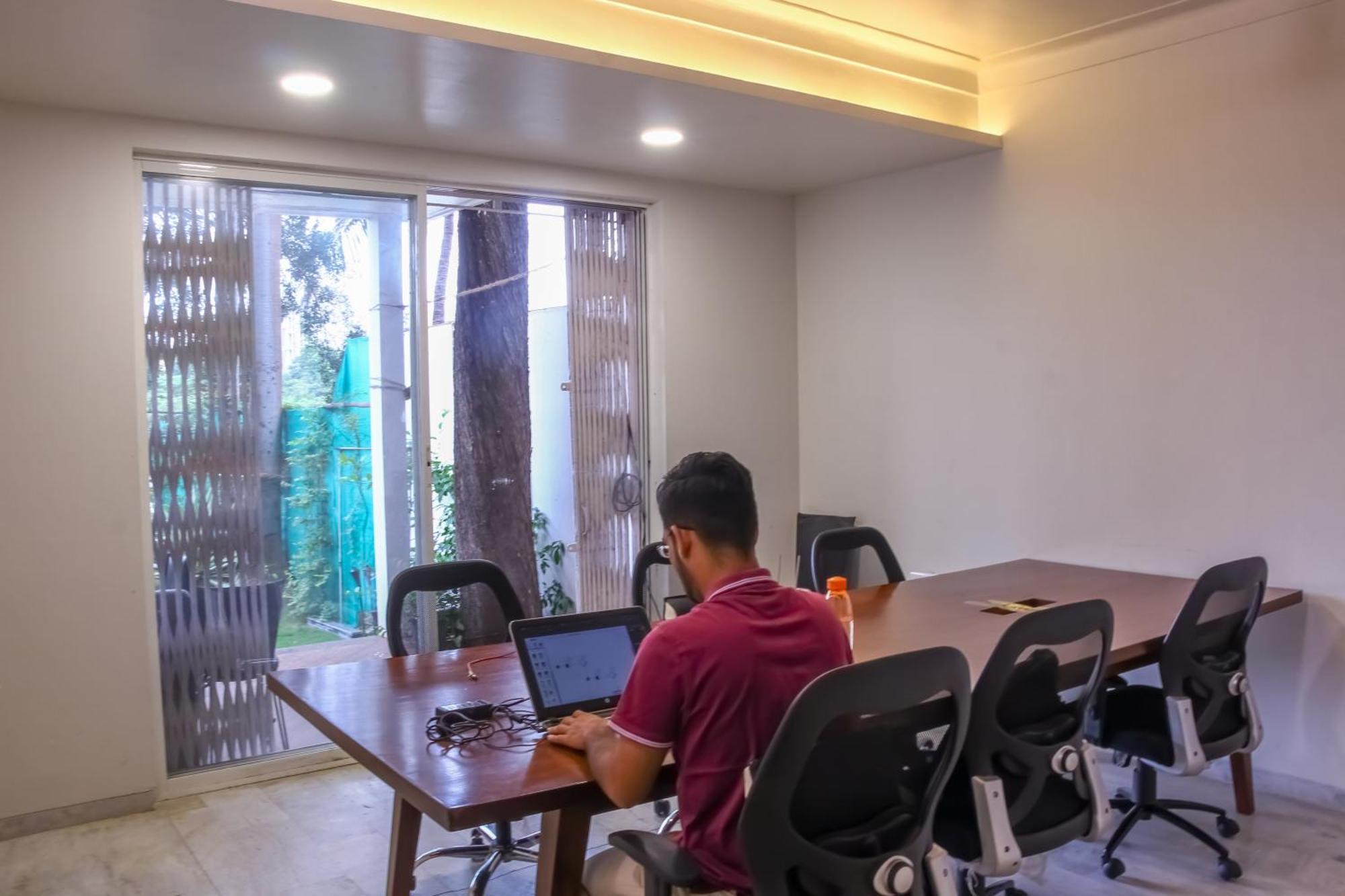 Urban Nomads Pune Riverside Colive Cowork Ostello Esterno foto