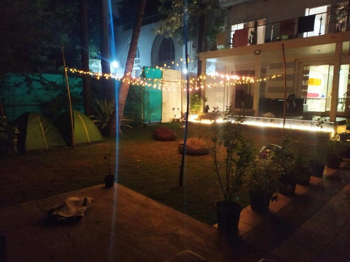 Urban Nomads Pune Riverside Colive Cowork Ostello Esterno foto
